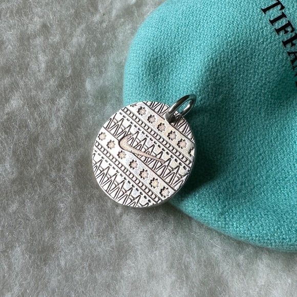 nike women's half marathon tiffany necklace 2020